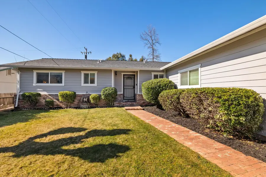 17806 Black Bart Dr, Jamestown, CA 95327 - #2