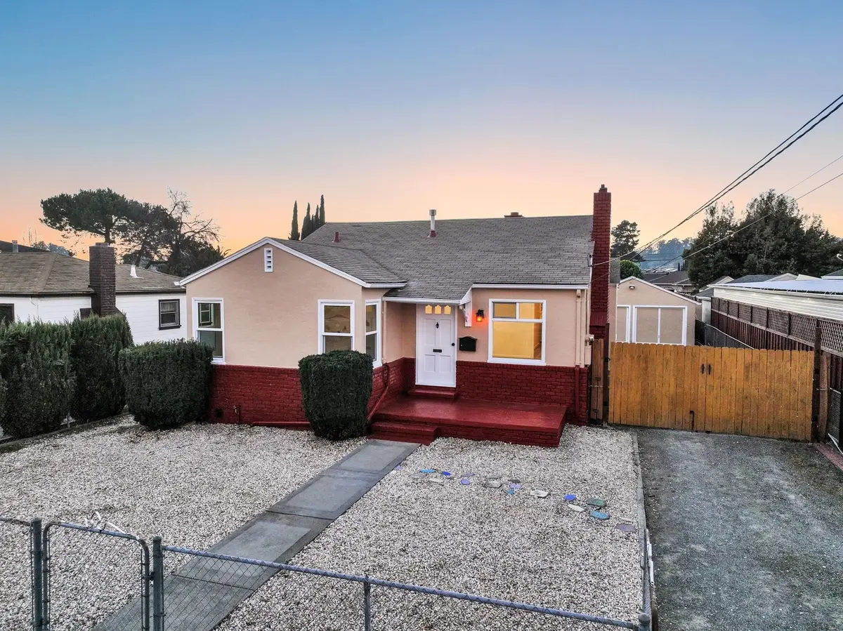 20911 Chester St, Castro Valley, CA 94546 - #1