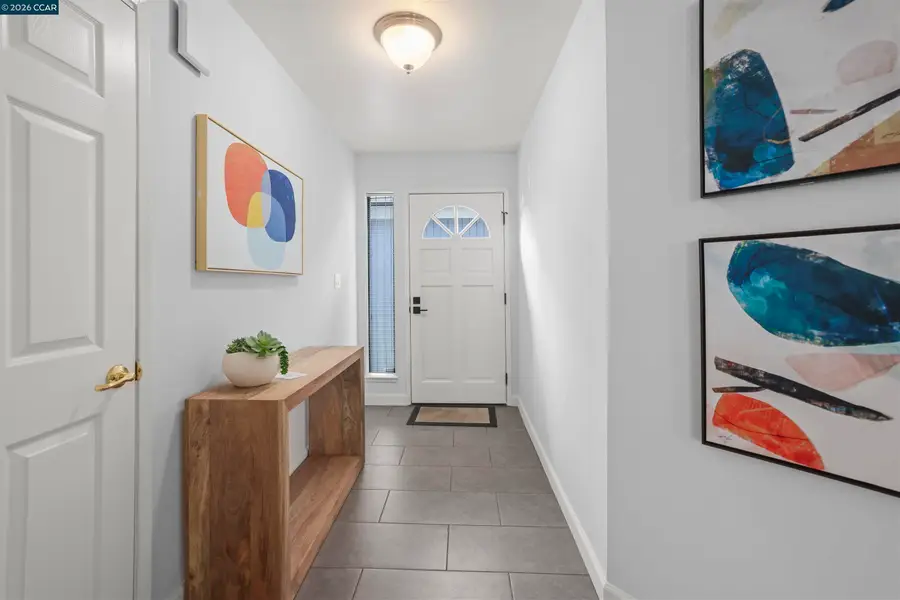 2 Donegal Way, Martinez, CA 94553 - #3