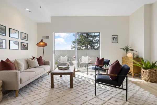 6465 San Pablo Ave  #306, OAKLAND, CA 94608