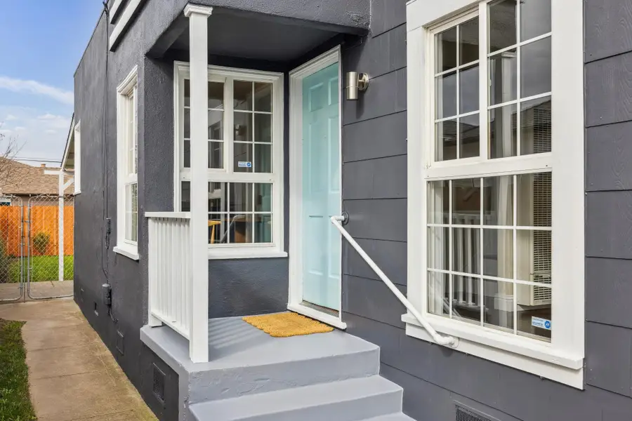663 40Th St, Richmond, CA 94805 - #3
