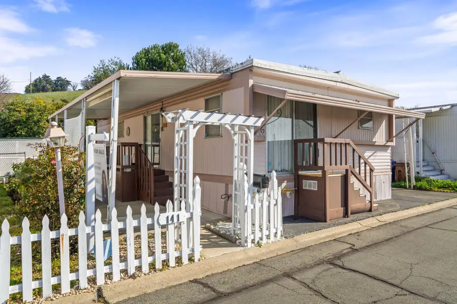 141 Scenic Dr, Concord, CA 94518 - #3