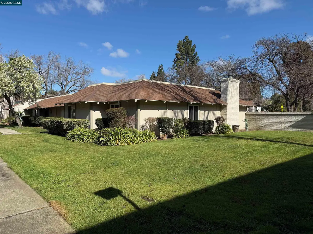825 Oak Grove Rd  #17, Concord, CA 94518 - #1
