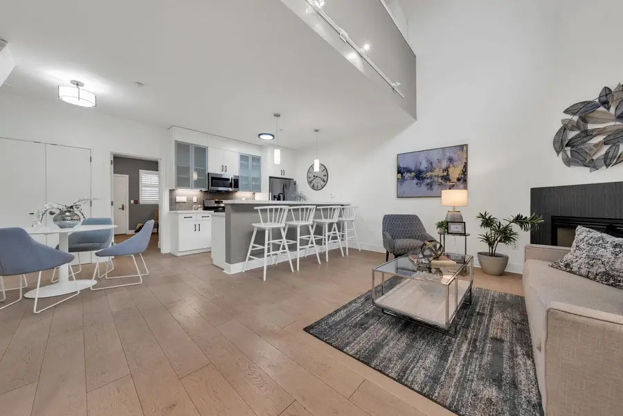 1565 32nd ST  #APT 2, Oakland, CA 94608 - #3