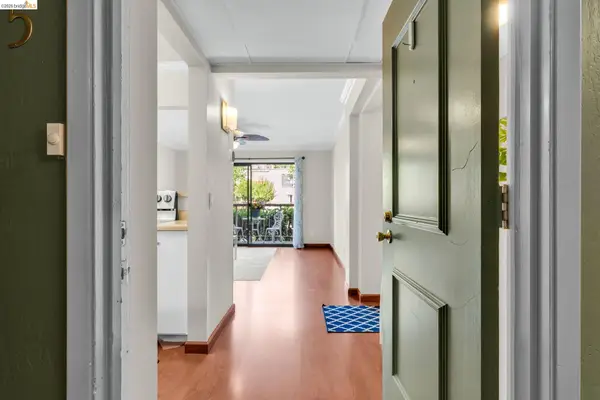 470 Civic Dr  #105, WALNUT CREEK, CA 94596