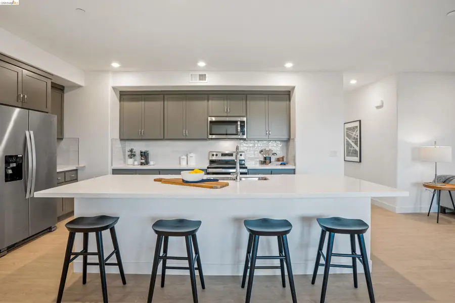 500 Somi CT  #301, Hayward, CA 94544 - #3