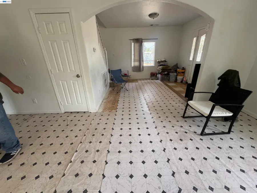 604 Sunset avenue, Modesto, CA 95351 - #3