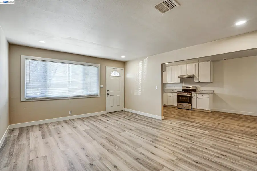 452 Wilshire Avenue, Vallejo, CA 94591 - #3