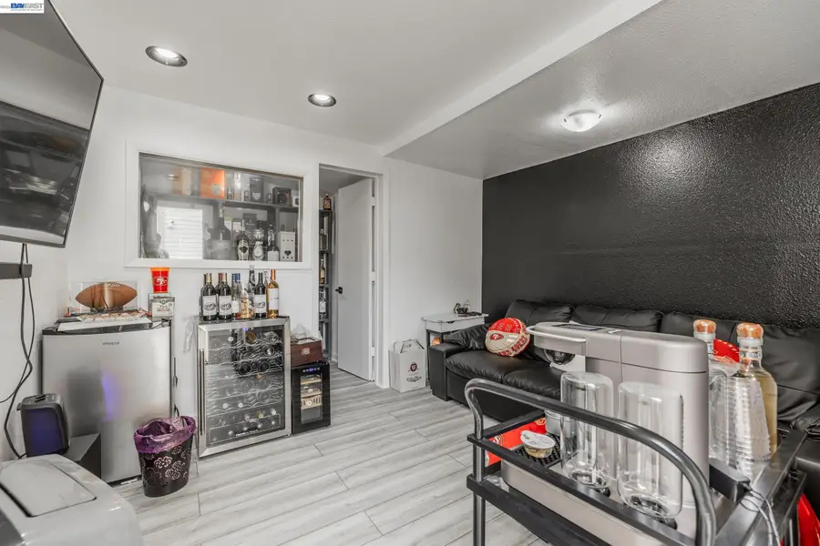 2541 Rowe Dr, Fairfield, CA 94533 - #3