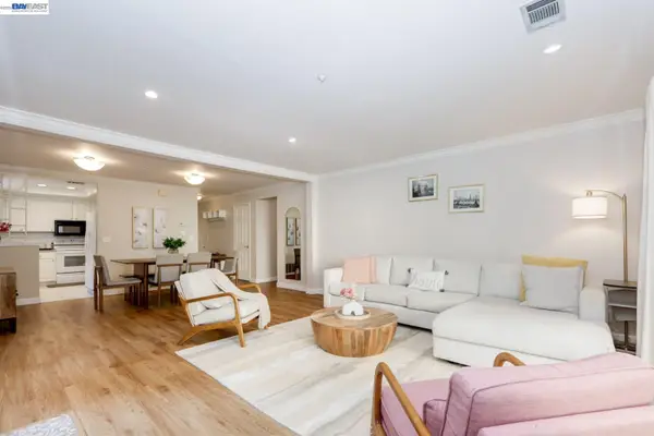 2627 Oak Rd  #A, WALNUT CREEK, CA 94597