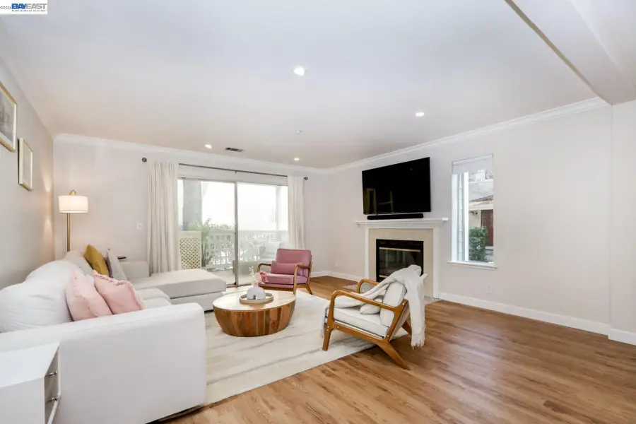 2627 Oak Rd  #A, Walnut Creek, CA 94597 - #3