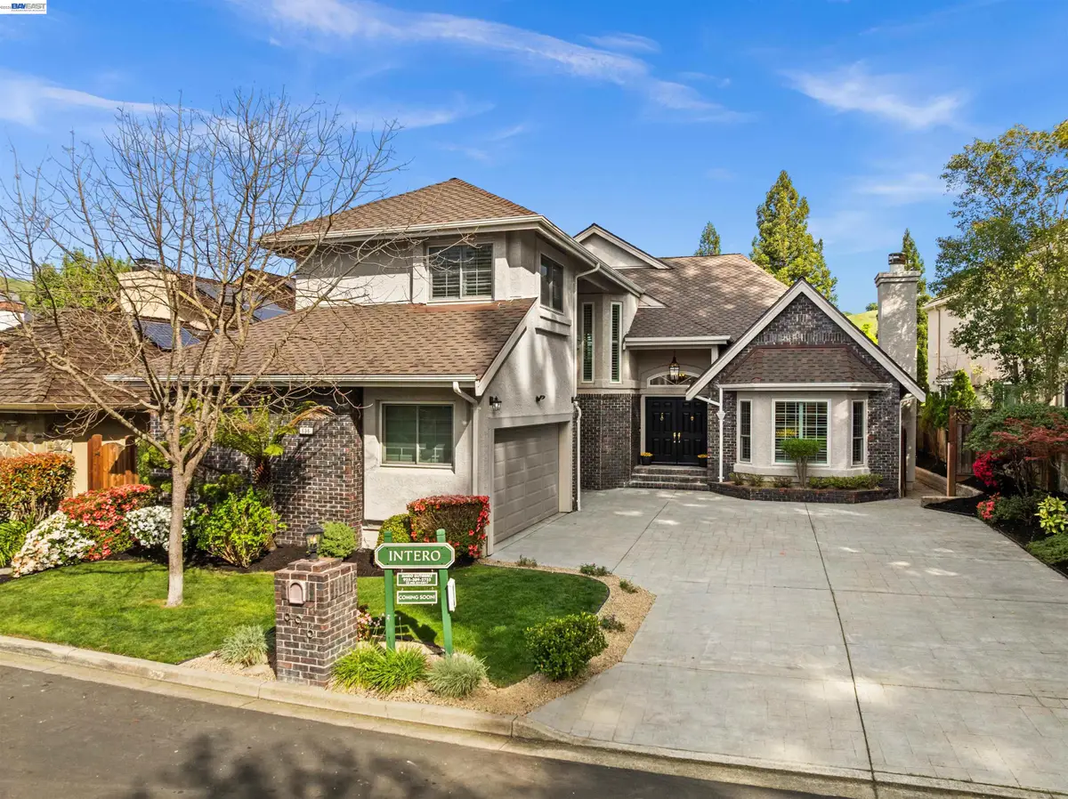 696 Blue Spruce Dr, Danville, CA 94506 - #1