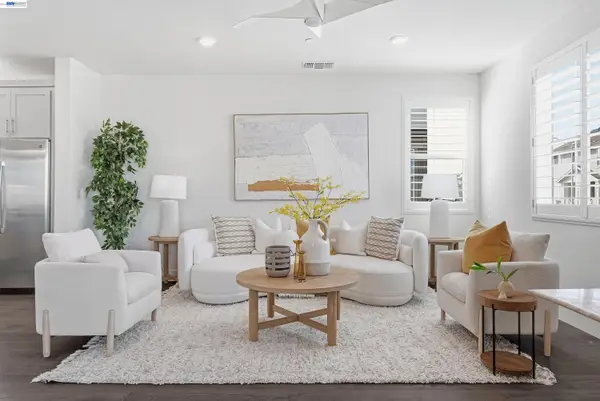 37879 Seafarer Rd, NEWARK, CA 94560