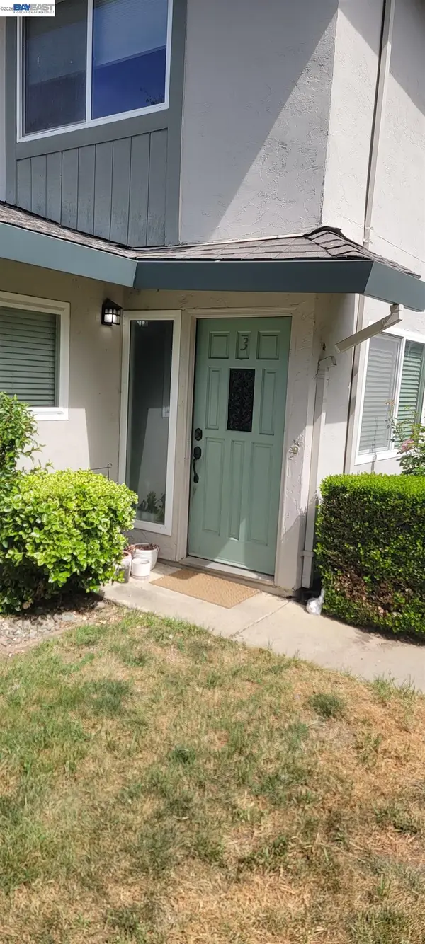 2341 Foothill Rd  #3, PLEASANTON, CA 94588