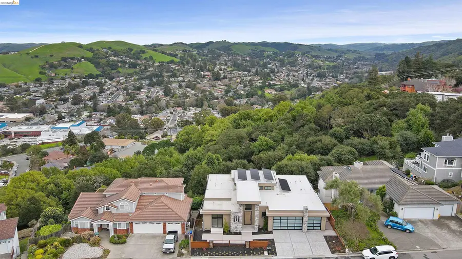 8 North Rancho Ct., West Contra Costa, CA 94803 - #3