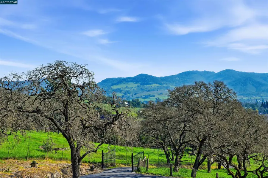 2087 1st Ave, Napa, CA 94558 - #2