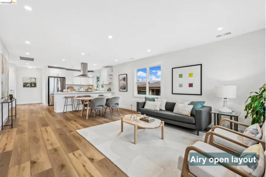 667 & 667A Alcatraz Ave, Oakland, CA 94609 - #3