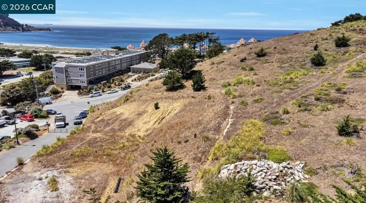 670 Roberts Rd, Pacifica, CA 94044 - #1