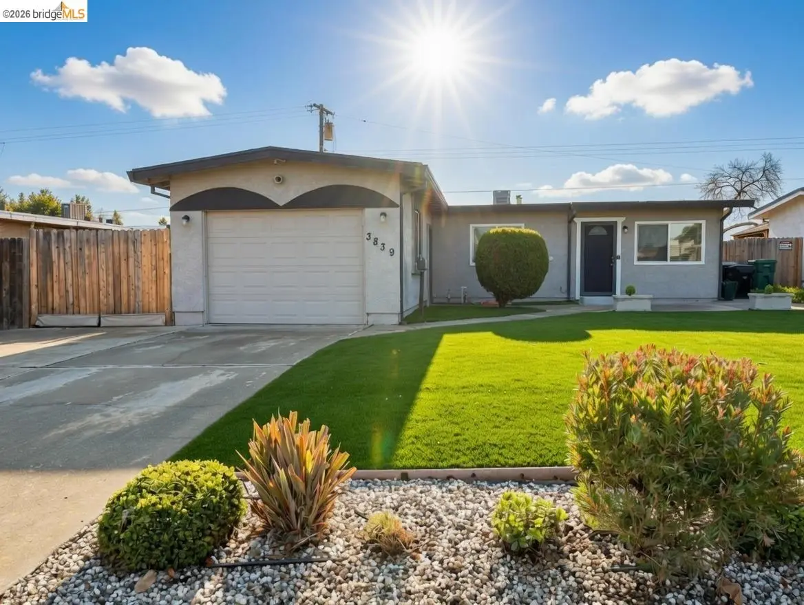 3839 Moonbeam DR, Sacramento, CA 95827 - #1