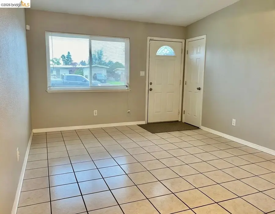 3839 Moonbeam DR, Sacramento, CA 95827 - #3