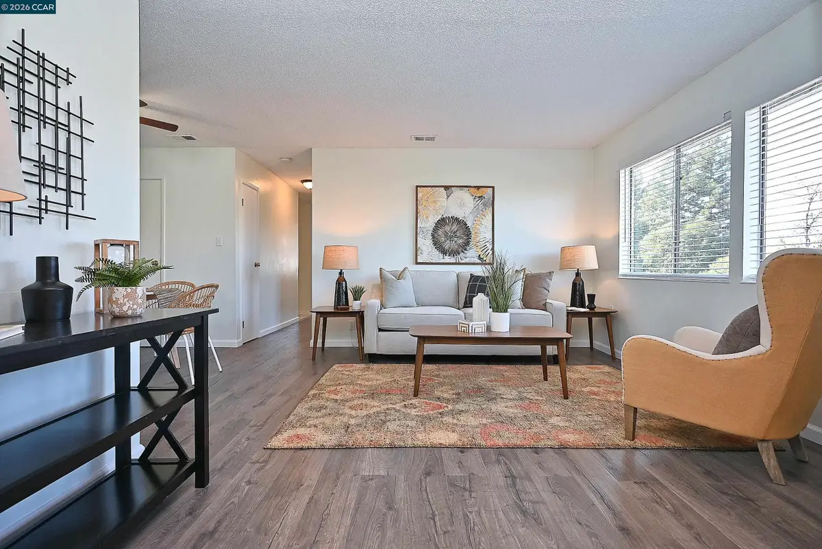 1387 Del Rio Circle  #D, Concord, CA 94518 - #1