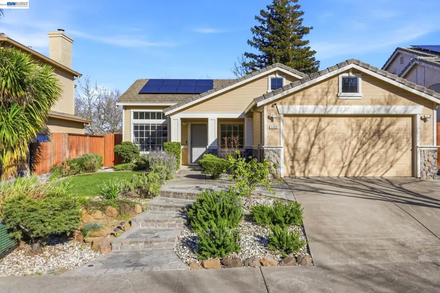 1702 Highland Cir, Fairfield, CA 94534 - #2