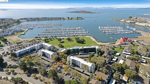 1205 Melville Sq  #206, RICHMOND, CA 94804