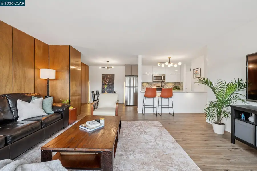 360 Vernon St  #304, Oakland, CA 94610 - #2