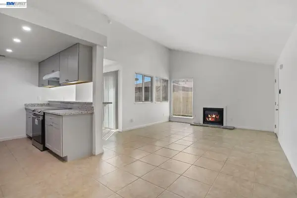 8710 Kelley Dr, STOCKTON, CA 95209