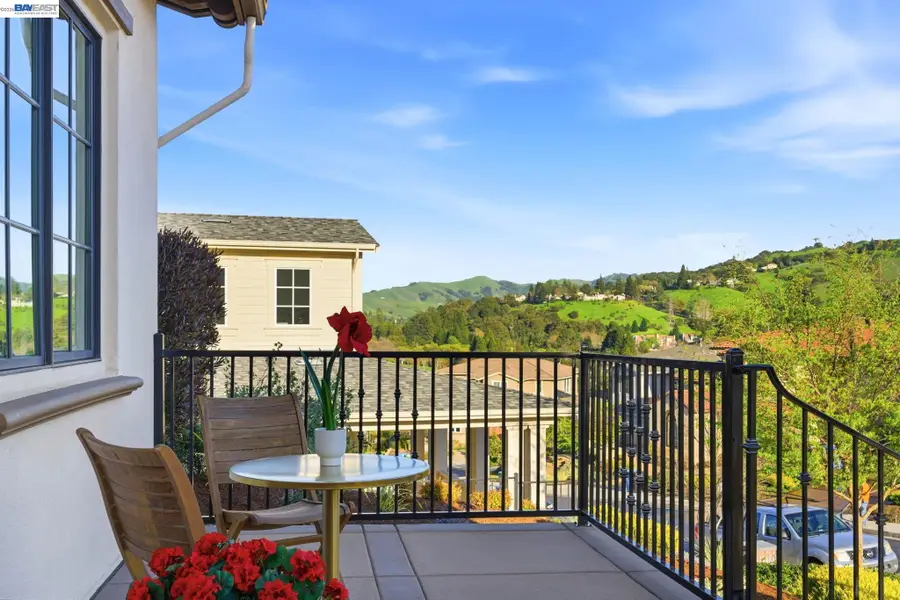 201 Willowbrook Ln, Moraga, CA 94556 - #3