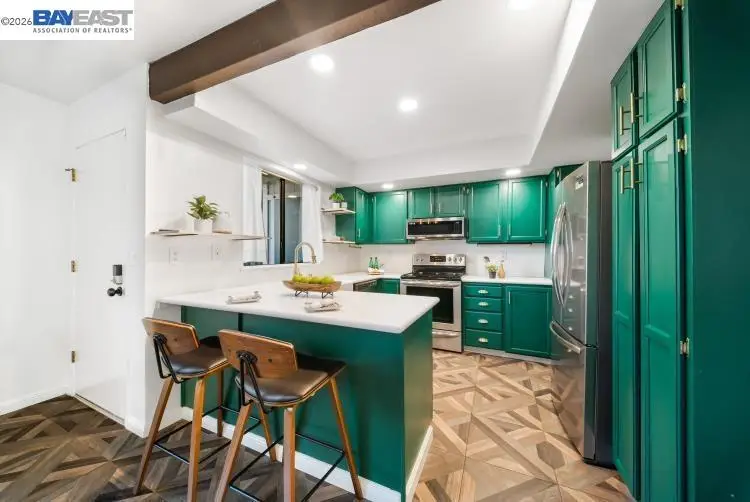 347 E T St, Benicia, CA 94510 - #3