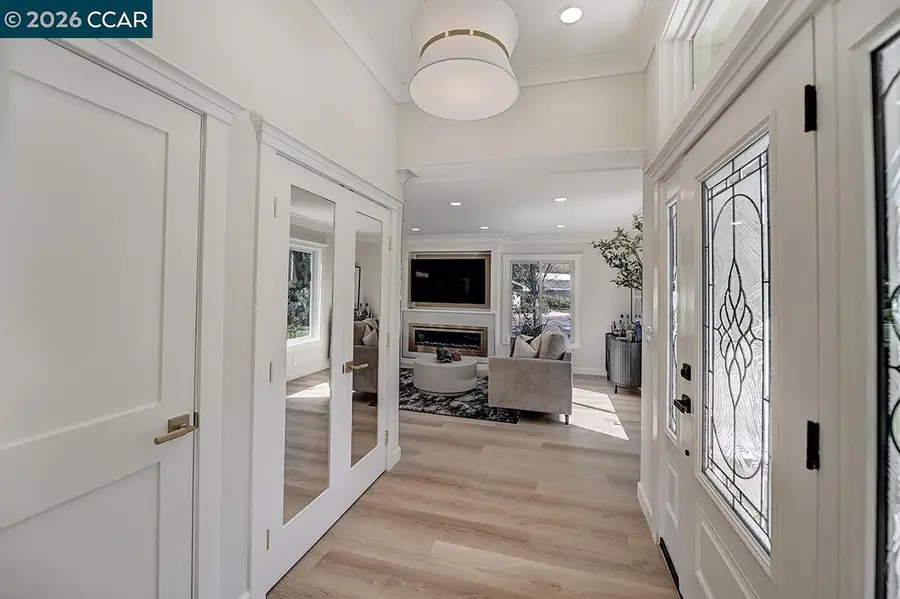 1141 Ptarmigan Dr  #6, Walnut Creek, CA 94595 - #3