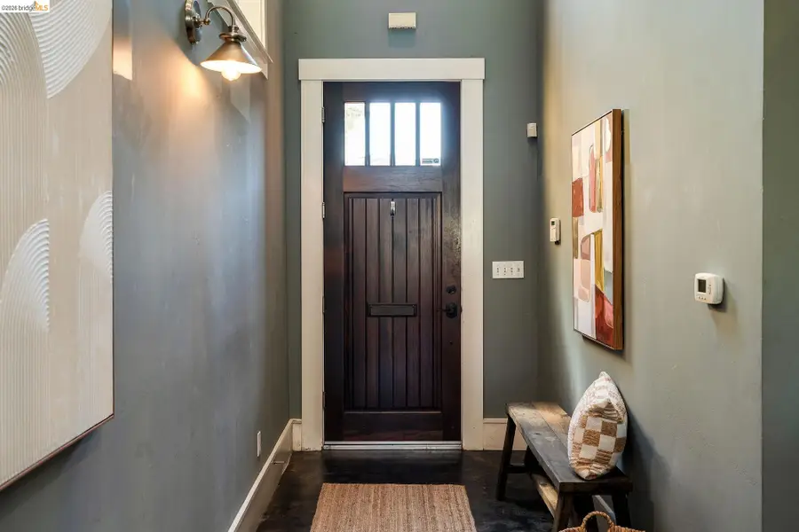 1526 32nd St, Oakland, CA 94608 - #2