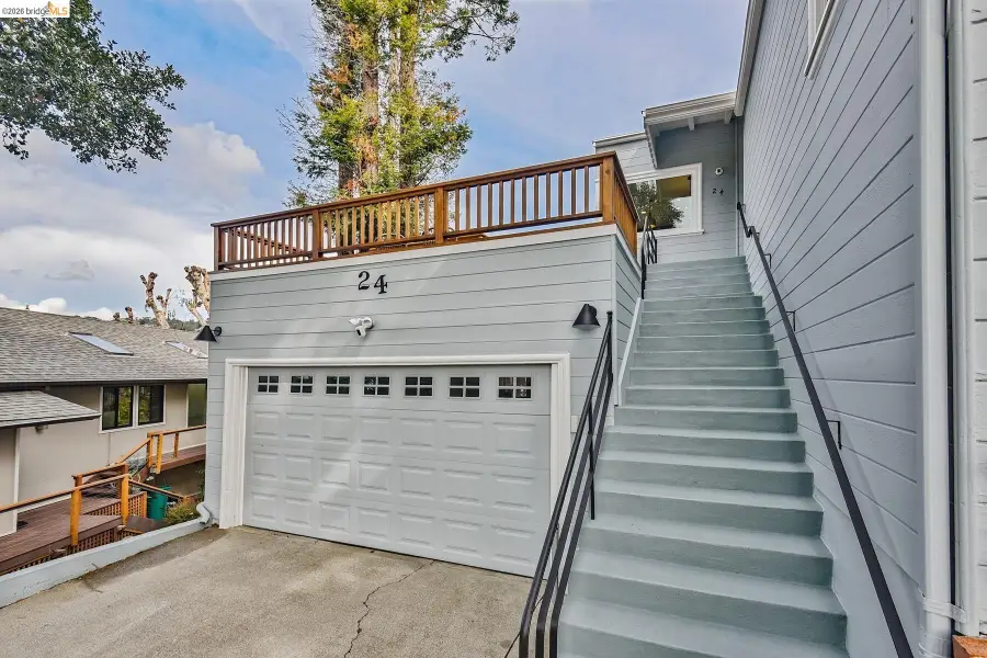 24 Cabrillo Pl, Oakland, CA 94611 - #3