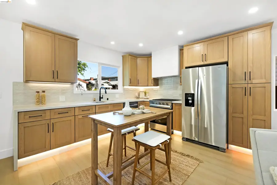 3654 39Th Ave, Oakland, CA 94619 - #3