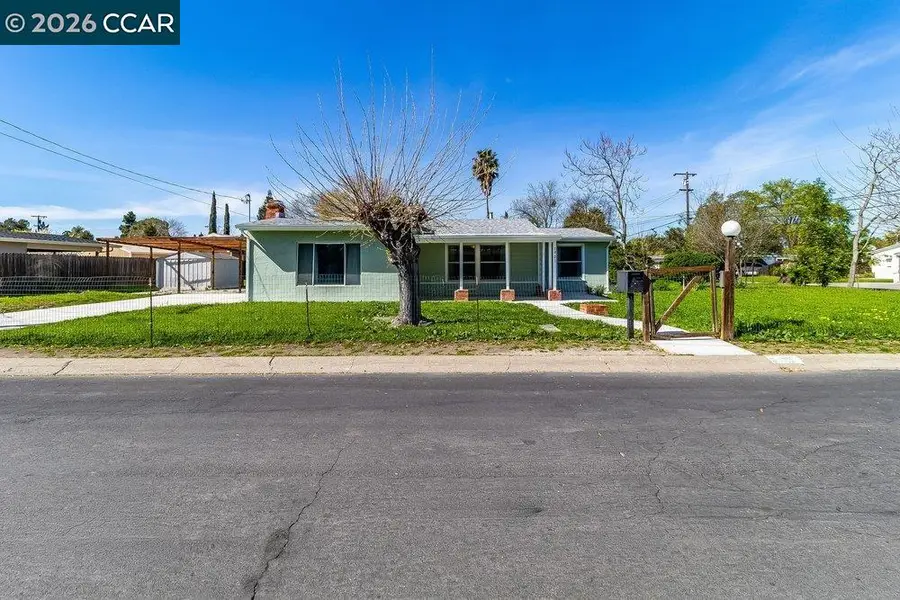 1901 Florence Ln, Concord, CA 94520 - #2