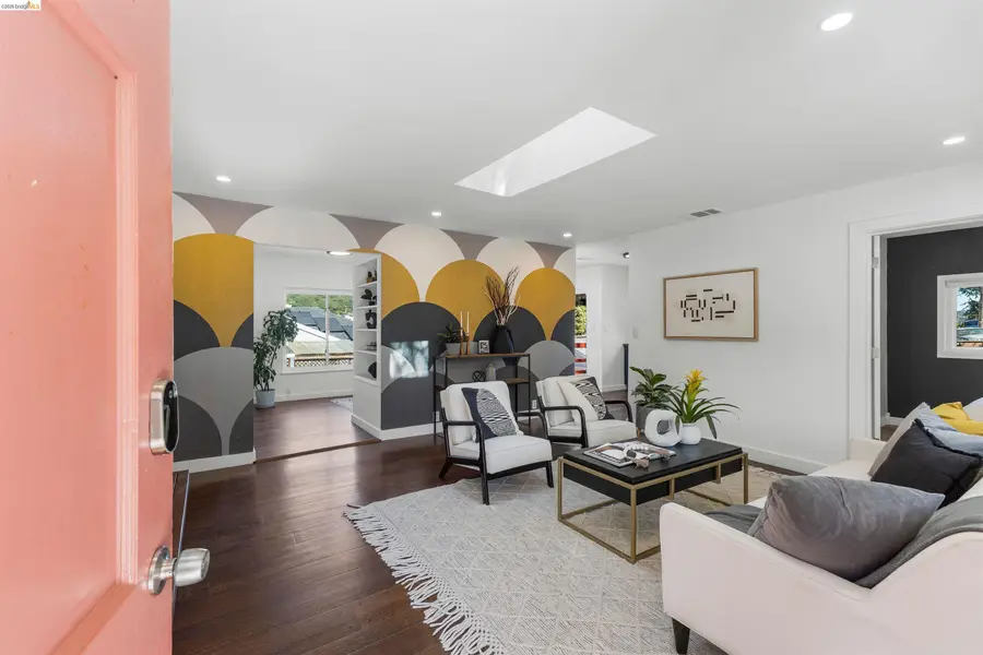 7900 Greenly Dr, Oakland, CA 94605 - #2