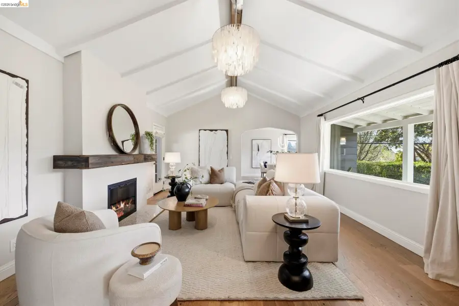 5701 Snake Rd, Oakland, CA 94611 - #2