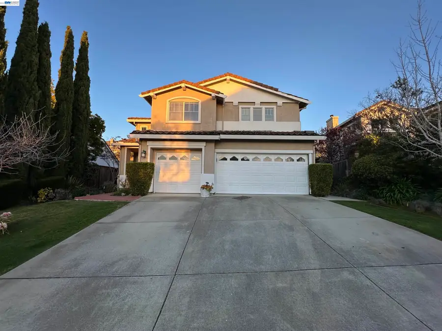 25318 Buckeye Dr, Castro Valley, CA 94552 - #2