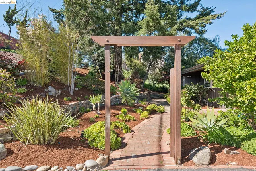 3500 Rubin Dr, Oakland, CA 94602 - #3