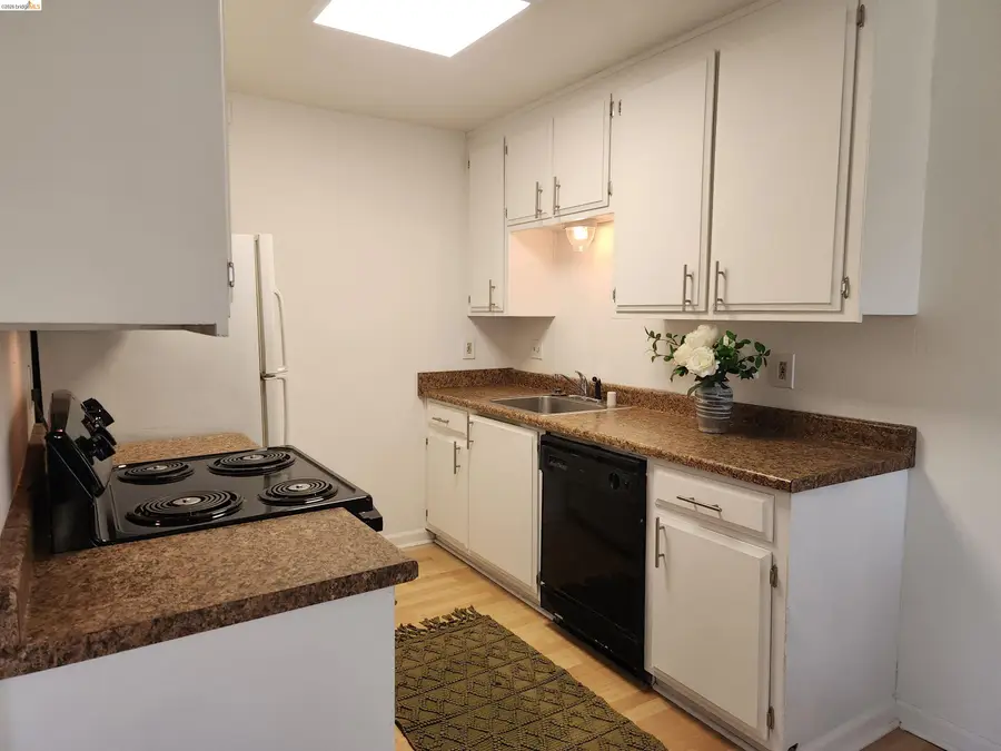 3702 Benjamin Holt Dr  #24, Stockton, CA 95219 - #3