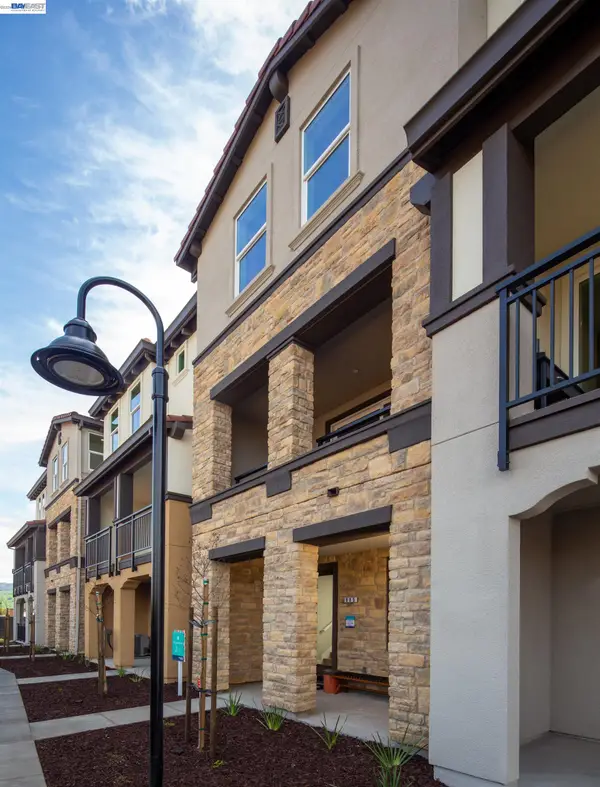 905 More Lane  #1302, MORGAN HILL, CA 95037