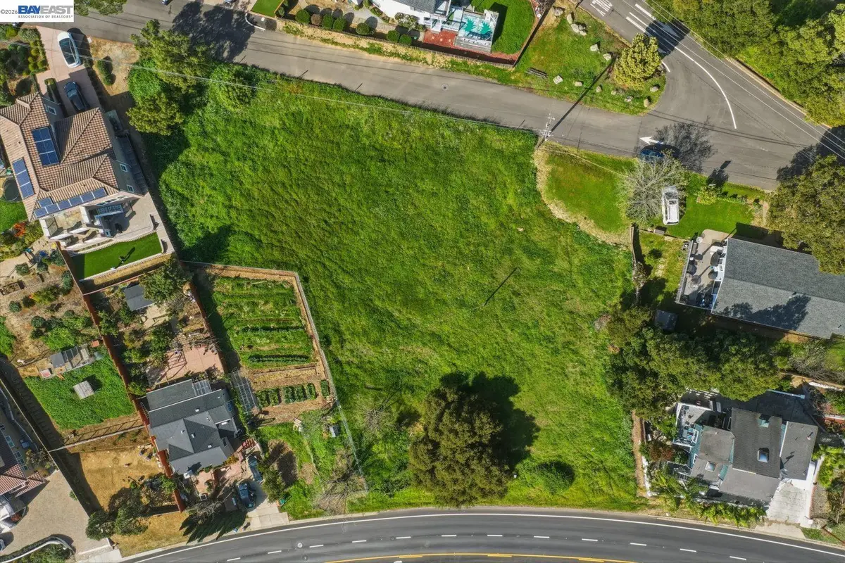 27188 Hayward Blvd, Hayward, CA 94542 - #1