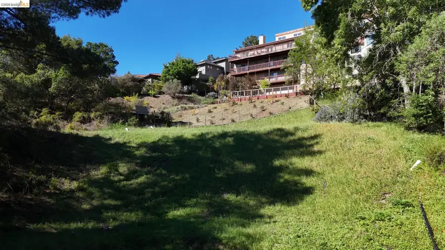 7135 Buckingham Blvd., Berkeley, CA 94705 - #3