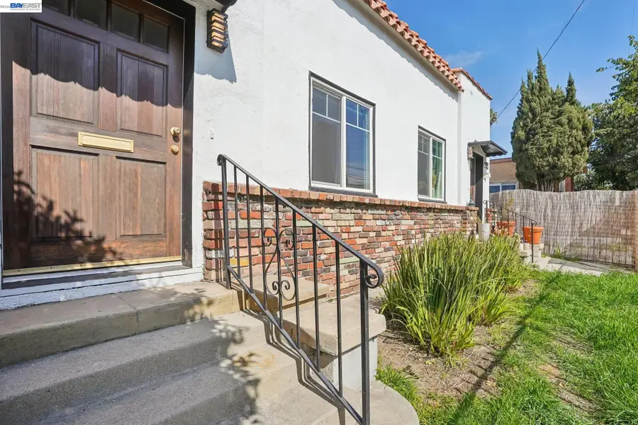 5347 Fountain Ave, Los Angeles, CA 90029 - #2