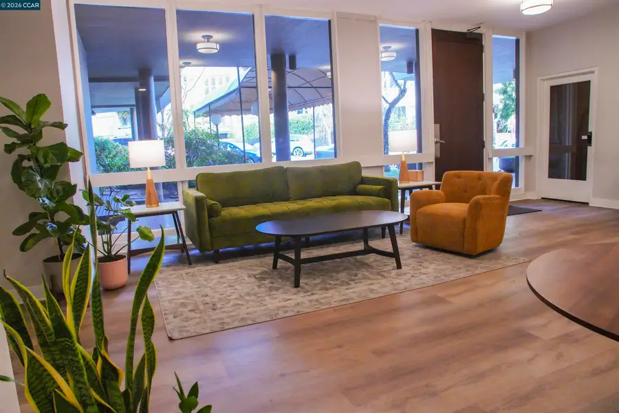 5340 Broadway Terrace  #203, Oakland, CA 94618 - #3