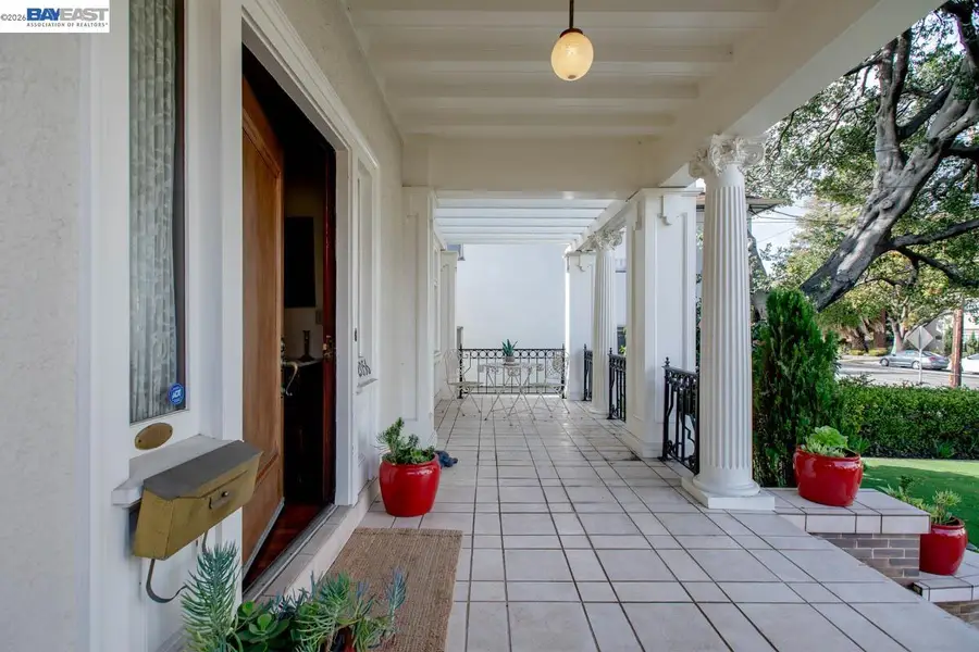 2056 Santa Clara Ave, Alameda, CA 94501 - #3