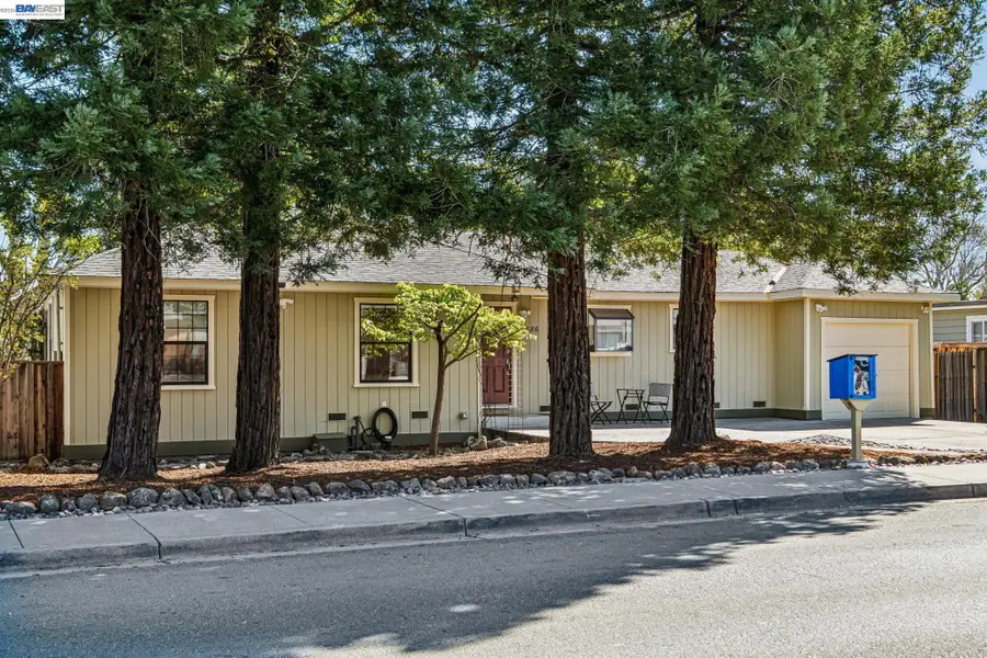 2586 Buena Vista Ave, Walnut Creek, CA 94597 - #3