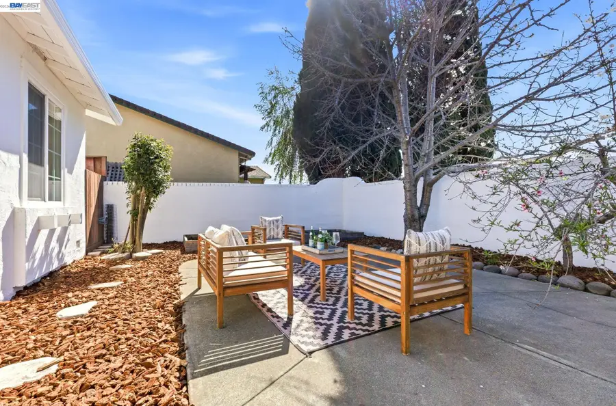 2446 Bing Pl, Union City, CA 94587 - #3