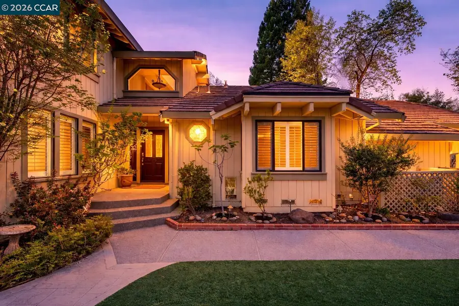 951 Redwood Dr, Danville, CA 94506 - #2